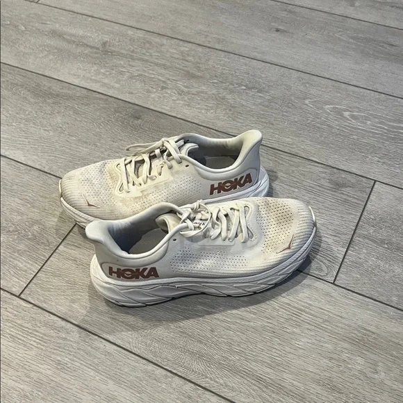 Hoka one one Women's cream Beige Athletic Shoes size 6.5 - Picture 2 of 8